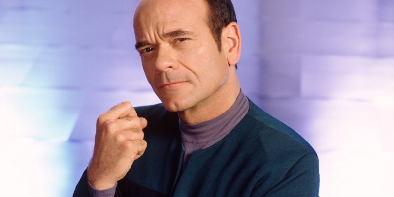 Star Trek: 20 Mistakes Fans Completely Missed in Voyager