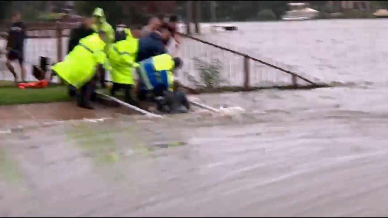 Hurricane Harvey, Child rescue in Lake Woodlands Texas
